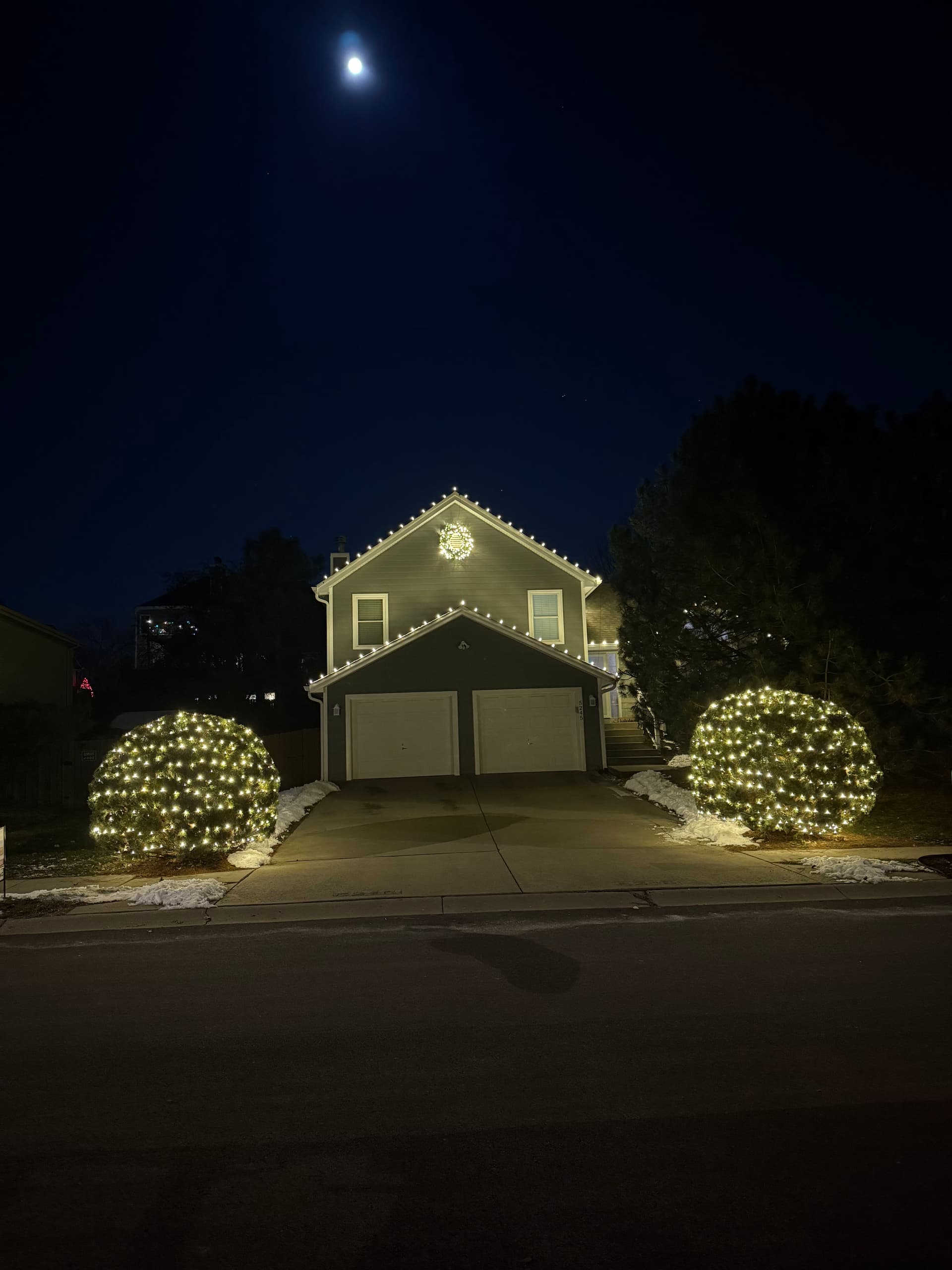 Gallery photos for Illuminate Your Home with Holiday Charm: Image #1