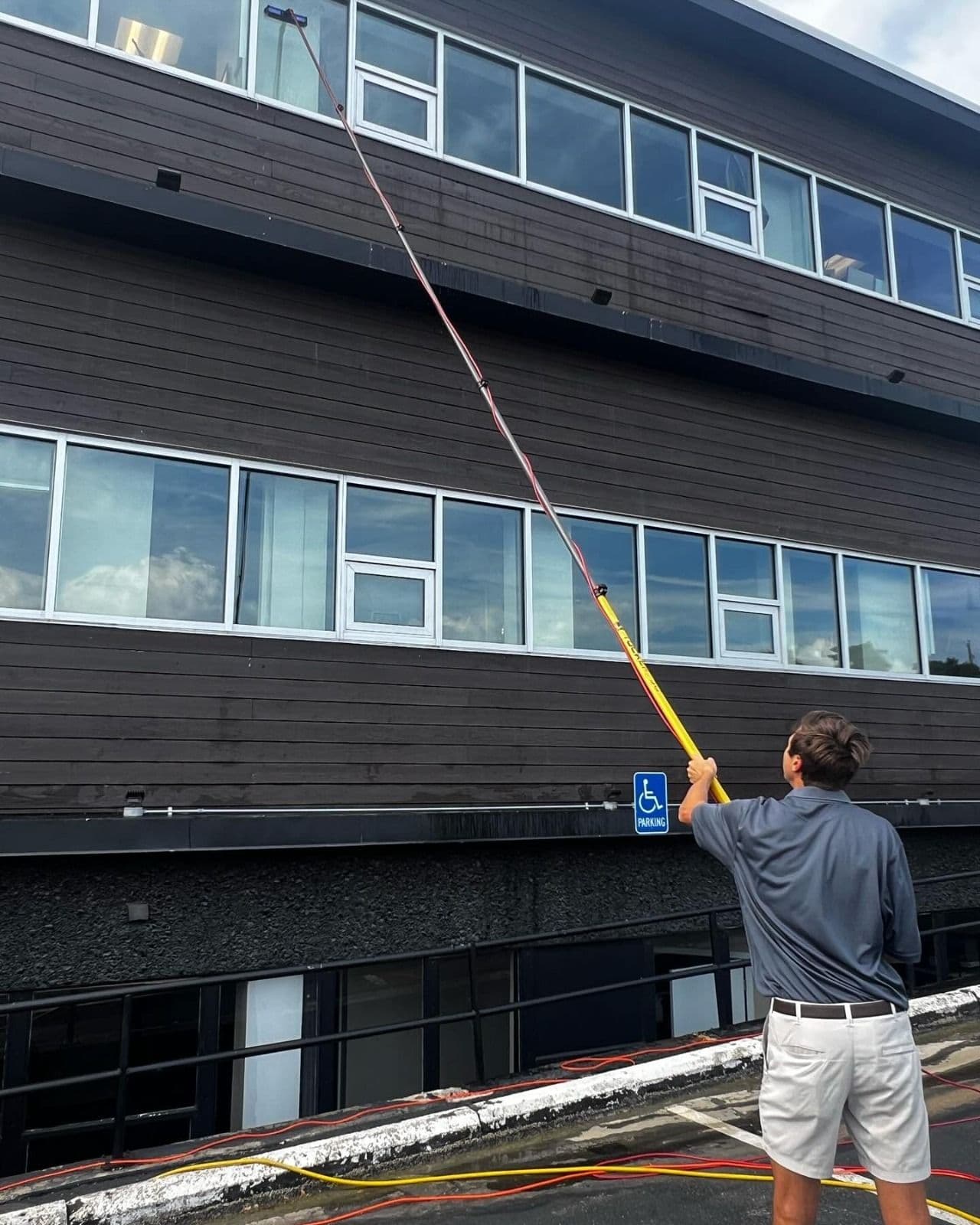 Why Mid-Week Window Maintenance Pays Off Long-Term