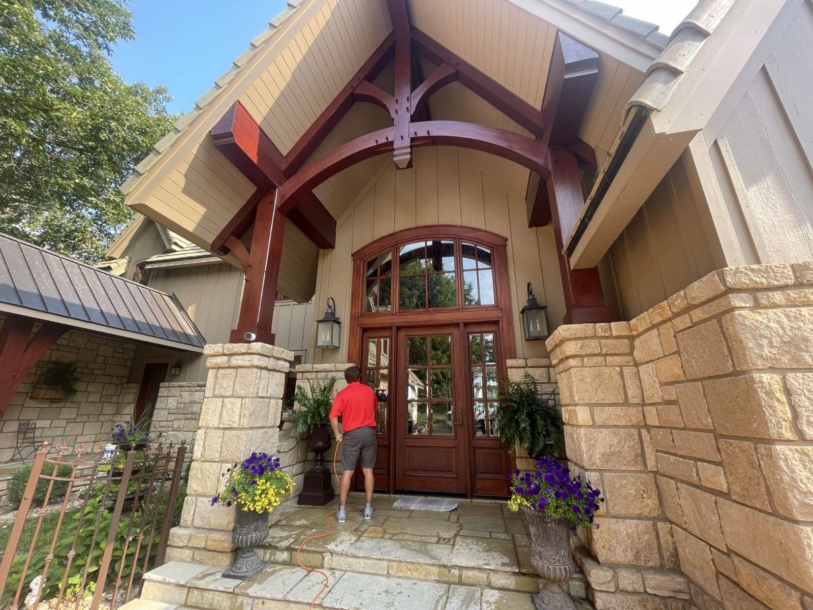 Front Entrance Cleaning on a High-End Stone and Timber Home image