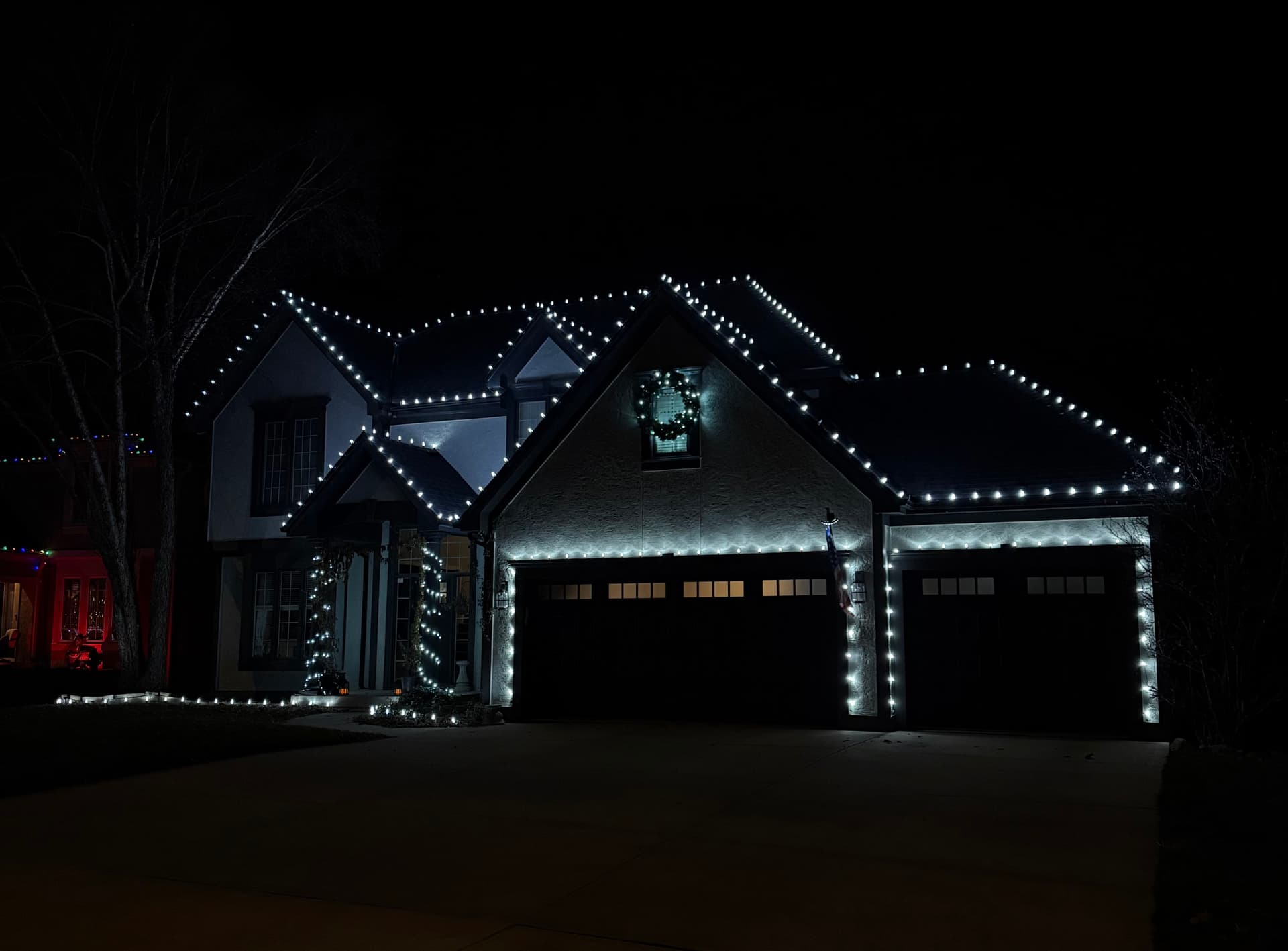 Gallery photos for Illuminate Your Home with Holiday Charm: Image #2