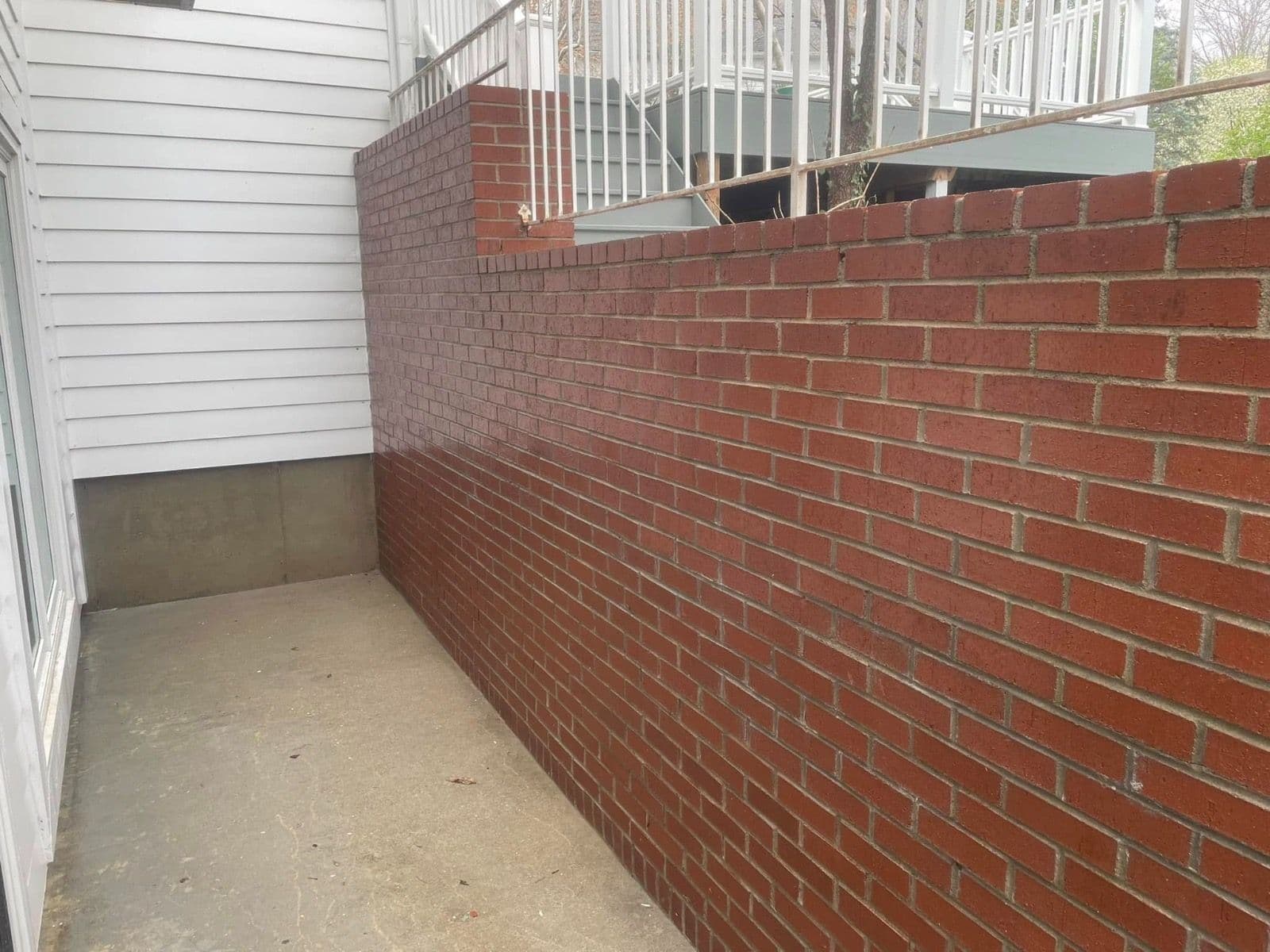 Gallery photos for Grimy Brick Wall Gets a Complete Power Wash Turnaround: Image #1