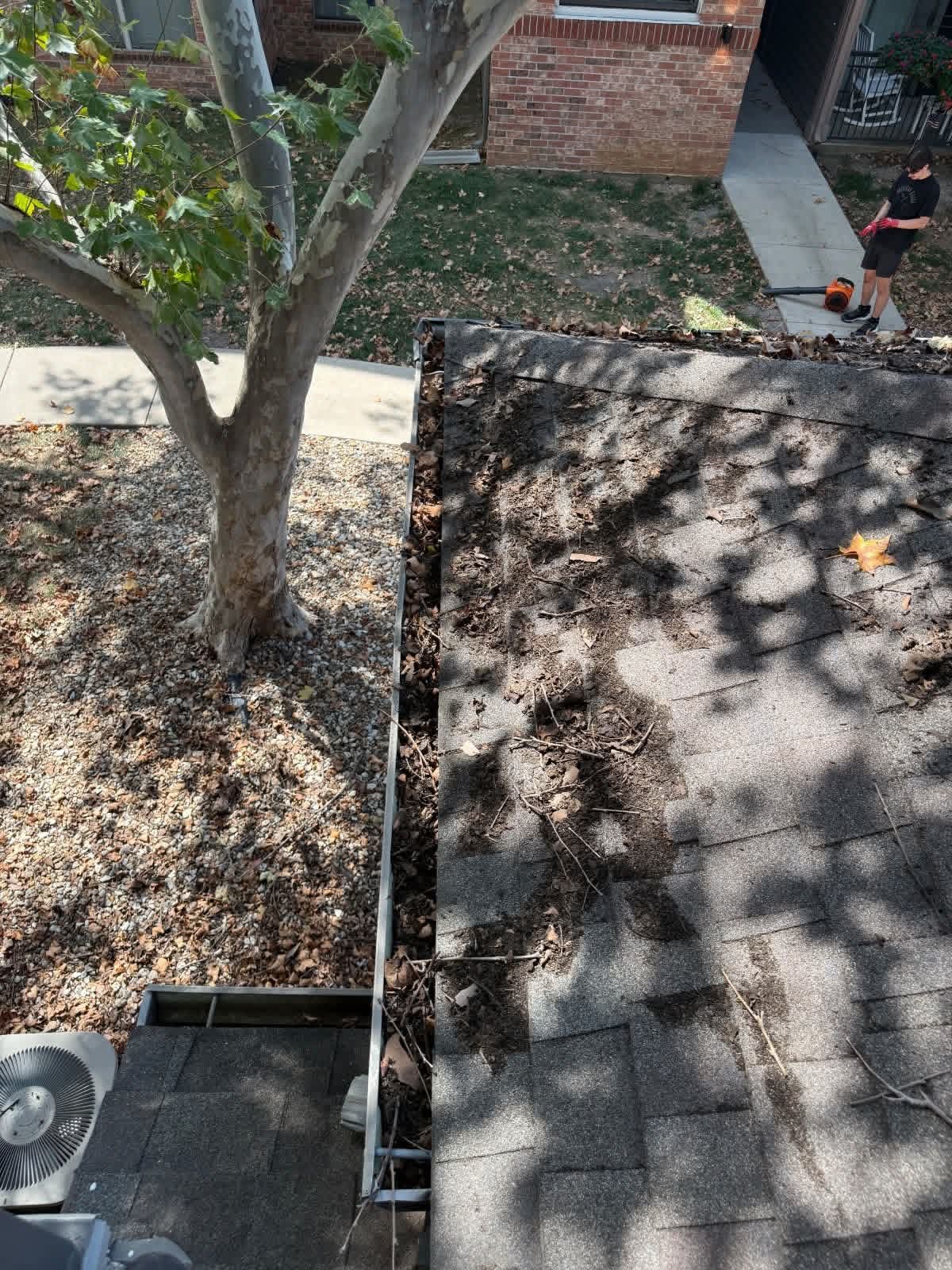 Clogged Gutters Are a Bigger Problem Than Most Homeowners Realize image