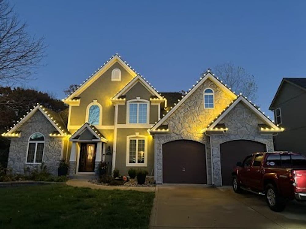 Gallery photos for Residential Holiday Lighting Installation: Image #3